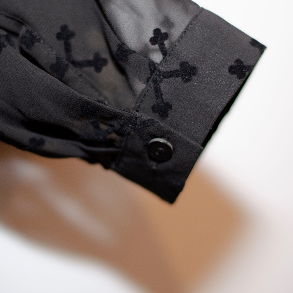 Divided H&M Sheer black blouse with Cross pattern - Picture 5 of 5